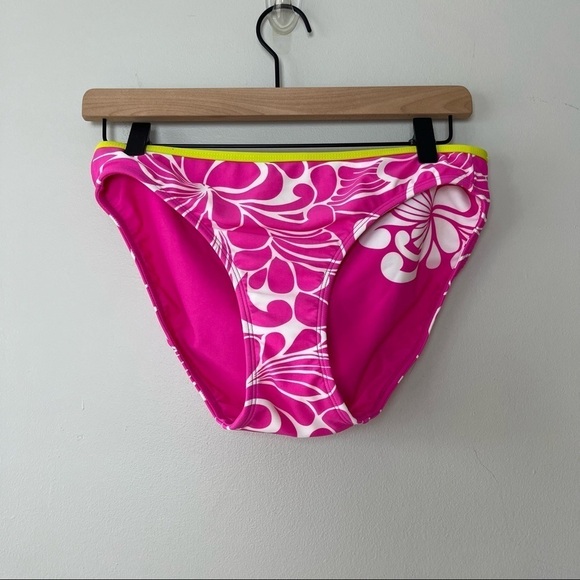 Athleta Pink Tankini with Reversible Bottoms - Picture 11 of 16
